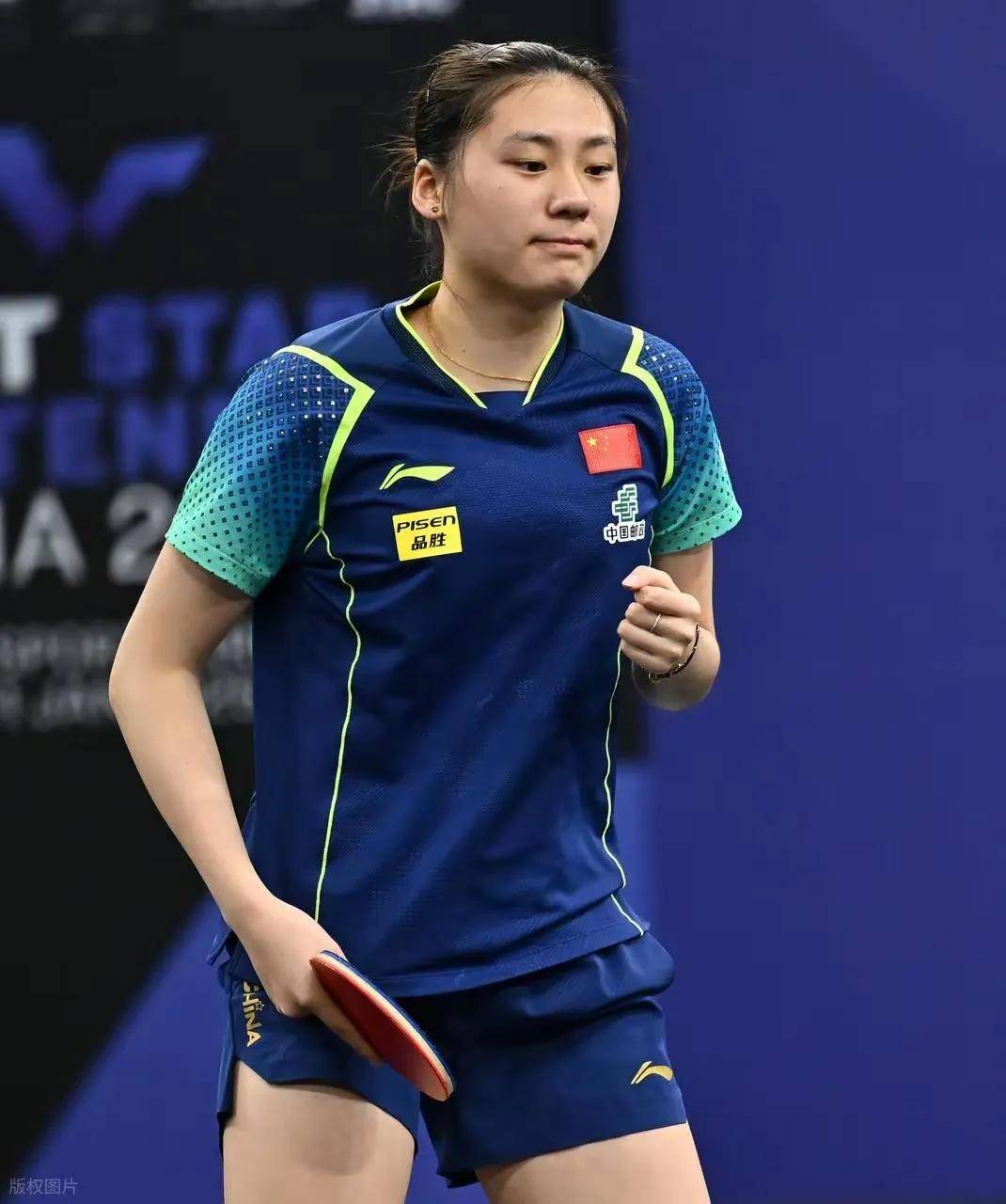 统孤立的桎 统孤立的桎